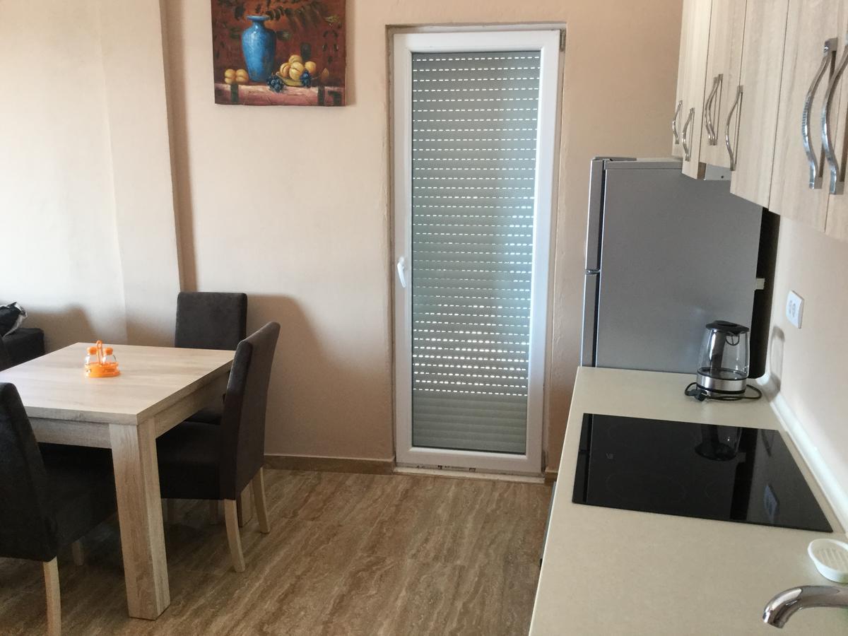 Ismy Apartment Ulcinj